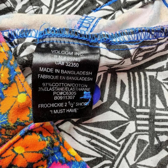 Volcom Floral Frochickie 2 1/2" Short "I MUST HAVE" Size 5 Juniors Pink Blush - Picture 7 of 15